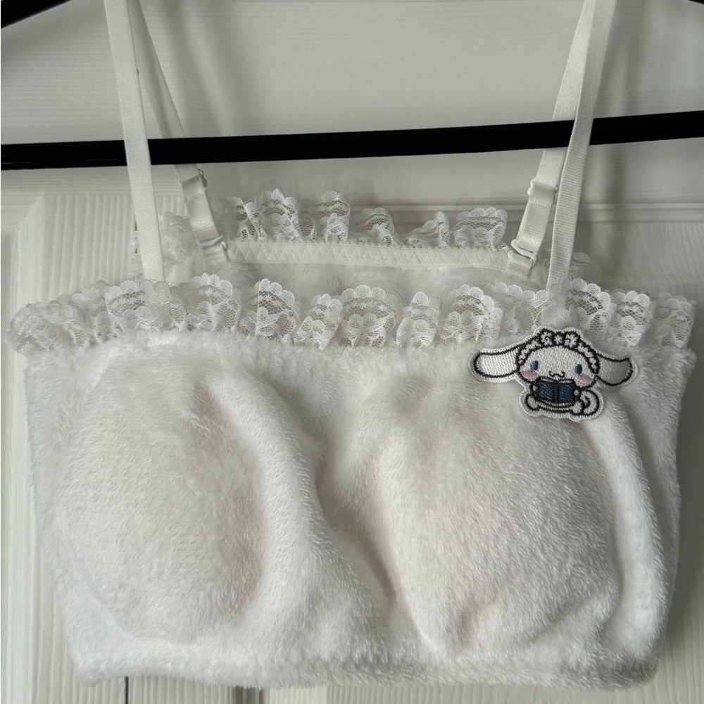 Cinnamoroll top